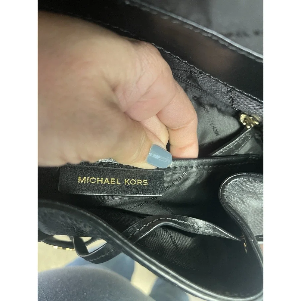 Michael Kors Ginger Flap Drawstring‎ Backpack Medium Pebbled Black
